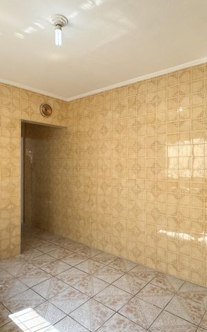 Casa à venda com 195m², 3 quartos e 2 vagas Casa à venda com 195m², 3 quartos e 2 vagasCozinha