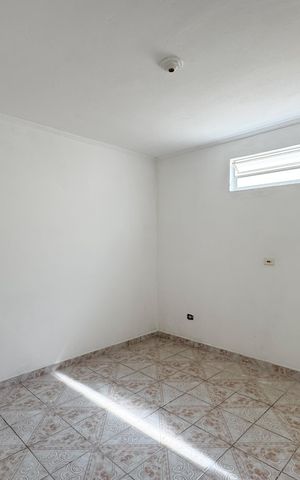 Casa à venda com 195m², 3 quartos e 2 vagas Casa à venda com 195m², 3 quartos e 2 vagasQuarto 1