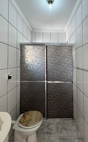 Casa à venda com 195m², 3 quartos e 2 vagas Casa à venda com 195m², 3 quartos e 2 vagasBanheiro - Suíte 1