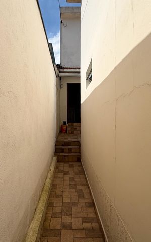 Casa à venda com 195m², 3 quartos e 2 vagas Casa à venda com 195m², 3 quartos e 2 vagasQuintal