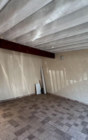 Casa à venda com 195m², 3 quartos e 2 vagas Casa à venda com 195m², 3 quartos e 2 vagasGaragem