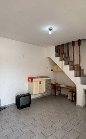Casa à venda com 195m², 3 quartos e 2 vagas Casa à venda com 195m², 3 quartos e 2 vagasSalão - edícula