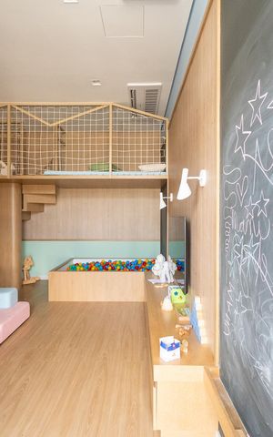 Apartamento à venda com 95m², 2 quartos e 2 vagas Apartamento à venda com 95m², 2 quartos e 2 vagasBriquedoteca