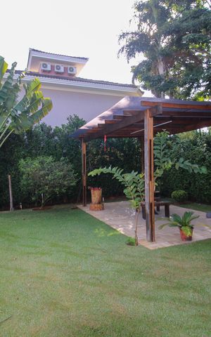 Casa de condomínio para alugar com 285m², 3 quartos e 6 vagas