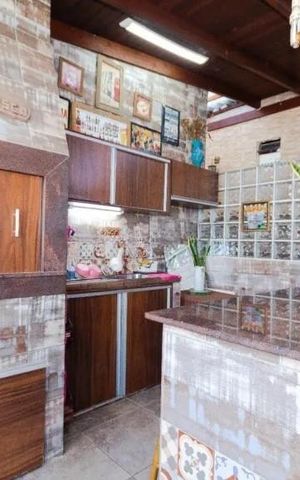 Casa à venda com 184m², 4 quartos e 4 vagas