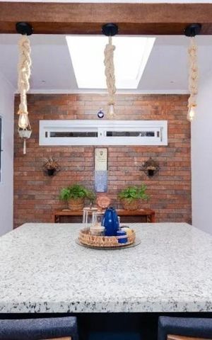 Casa à venda com 184m², 4 quartos e 4 vagas
