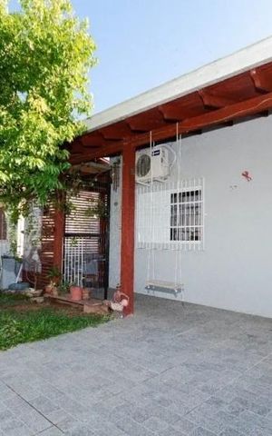 Casa à venda com 184m², 4 quartos e 4 vagas