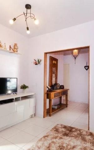 Casa à venda com 184m², 4 quartos e 4 vagas