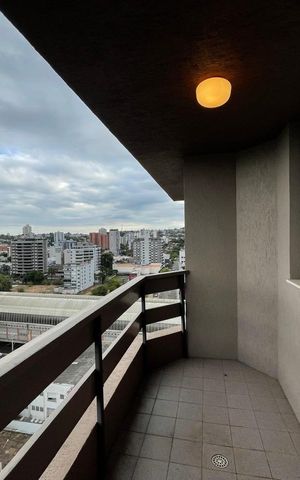 Apartamento à venda com 194m², 3 quartos e 1 vaga