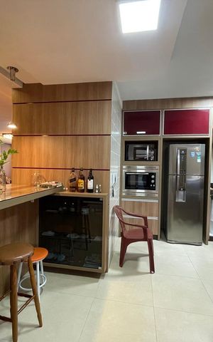 Apartamento à venda com 194m², 3 quartos e 1 vaga
