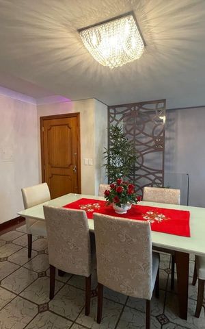 Apartamento à venda com 194m², 3 quartos e 1 vaga