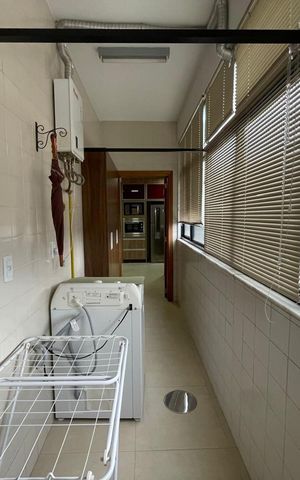 Apartamento à venda com 194m², 3 quartos e 1 vaga