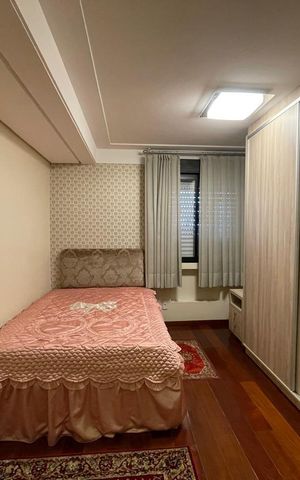 Apartamento à venda com 194m², 3 quartos e 1 vaga