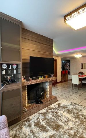 Apartamento à venda com 194m², 3 quartos e 1 vaga