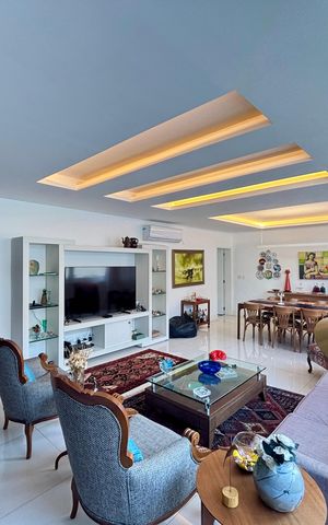 Apartamento à venda com 222m², 4 quartos e 1 vaga Apartamento à venda com 222m², 4 quartos e 1 vagaSala