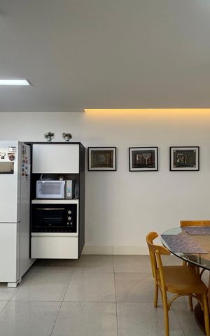 Apartamento à venda com 222m², 4 quartos e 1 vaga Apartamento à venda com 222m², 4 quartos e 1 vagaCozinha