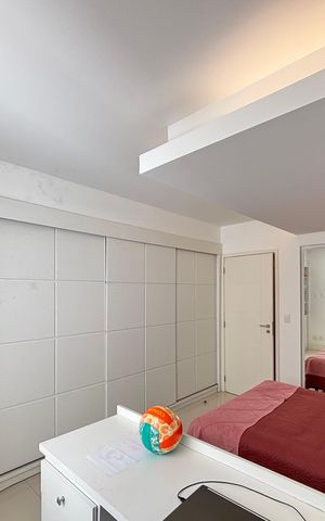 Apartamento à venda com 222m², 4 quartos e 1 vaga Apartamento à venda com 222m², 4 quartos e 1 vagaSuíte 2