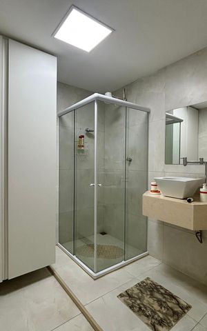 Apartamento à venda com 222m², 4 quartos e 1 vaga Apartamento à venda com 222m², 4 quartos e 1 vagaÁrea de serviço - banheiro