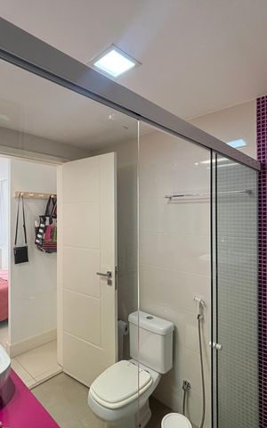 Apartamento à venda com 222m², 4 quartos e 1 vaga Apartamento à venda com 222m², 4 quartos e 1 vagaSuíte 2 - banheiro