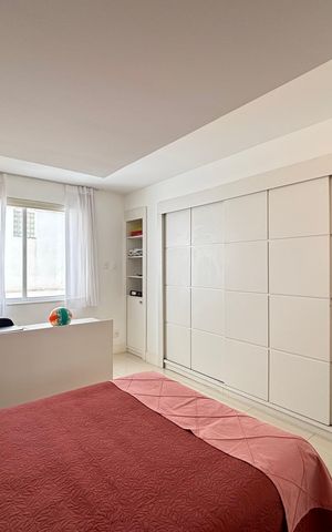 Apartamento à venda com 222m², 4 quartos e 1 vaga Apartamento à venda com 222m², 4 quartos e 1 vagaSuíte 2