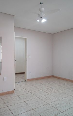 Casa à venda com 140m², 3 quartos e 2 vagasSuíte