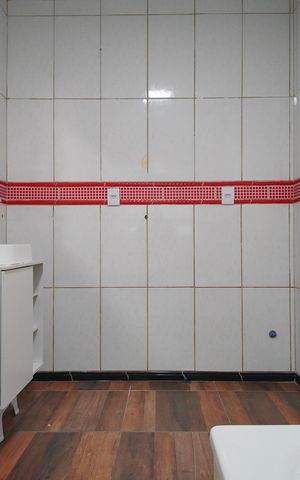 Casa à venda com 140m², 3 quartos e 2 vagasBanheiro da Suíte