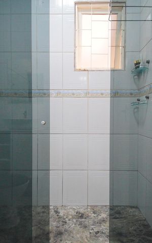 Casa à venda com 140m², 3 quartos e 2 vagasBanheiro