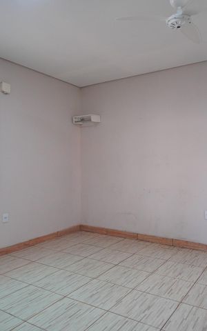 Casa à venda com 140m², 3 quartos e 2 vagasSuíte