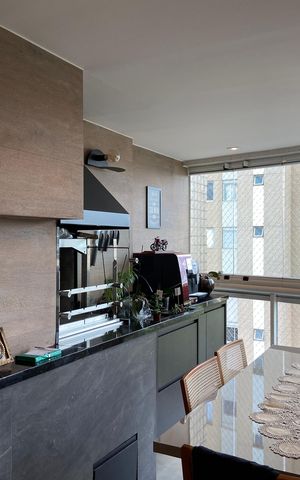 Apartamento à venda com 200m², 3 quartos e 4 vagas Apartamento à venda com 200m², 3 quartos e 4 vagasCozinha