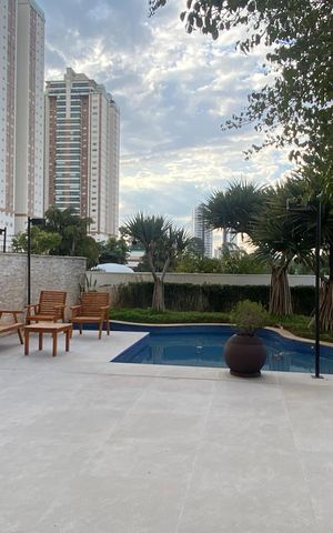Apartamento à venda com 200m², 3 quartos e 4 vagas Apartamento à venda com 200m², 3 quartos e 4 vagasÁrea comum