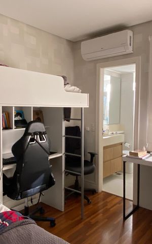Apartamento à venda com 200m², 3 quartos e 4 vagas Apartamento à venda com 200m², 3 quartos e 4 vagasSuíte 1