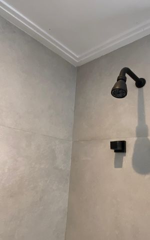 Apartamento à venda com 200m², 3 quartos e 4 vagas Apartamento à venda com 200m², 3 quartos e 4 vagasBanheiro 2