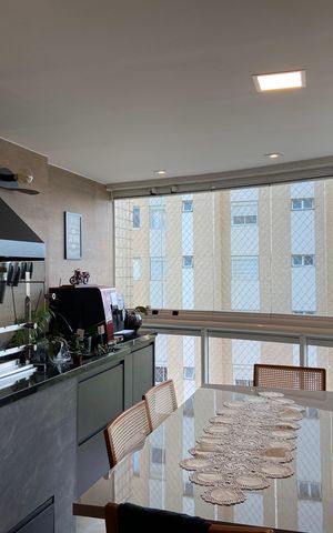 Apartamento à venda com 200m², 3 quartos e 4 vagas Apartamento à venda com 200m², 3 quartos e 4 vagasCozinha