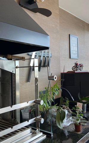 Apartamento à venda com 200m², 3 quartos e 4 vagas Apartamento à venda com 200m², 3 quartos e 4 vagasCozinha