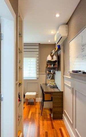 Apartamento à venda com 190m², 3 quartos e 5 vagas Apartamento à venda com 190m², 3 quartos e 5 vagasCloset