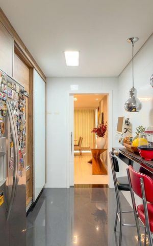 Apartamento à venda com 190m², 3 quartos e 5 vagas Apartamento à venda com 190m², 3 quartos e 5 vagasCozinha