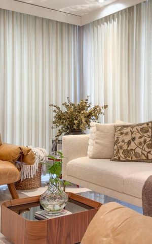 Apartamento à venda com 190m², 3 quartos e 5 vagas Apartamento à venda com 190m², 3 quartos e 5 vagasSala