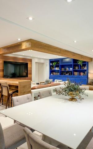 Apartamento à venda com 190m², 3 quartos e 5 vagas Apartamento à venda com 190m², 3 quartos e 5 vagasSala de Jantar