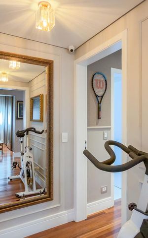 Apartamento à venda com 190m², 3 quartos e 5 vagas Apartamento à venda com 190m², 3 quartos e 5 vagasCorredor