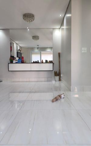 Apartamento à venda com 80m², 2 quartos e 2 vagas Apartamento à venda com 80m², 2 quartos e 2 vagasSala