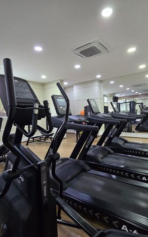 Apartamento à venda com 80m², 2 quartos e 2 vagas Apartamento à venda com 80m², 2 quartos e 2 vagasÁrea comum - Academia