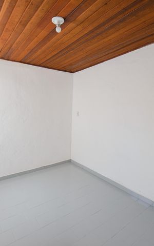 Casa para alugar com 60m², 1 quarto e sem vaga Casa para alugar com 60m², 1 quarto e sem vagaQuarto