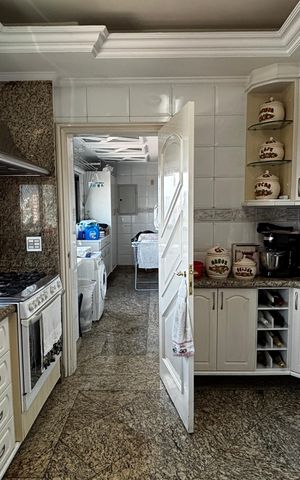 Apartamento à venda com 202m², 3 quartos e 5 vagasCozinha
