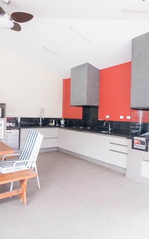 Apartamento à venda com 202m², 3 quartos e 5 vagasChurrasqueira