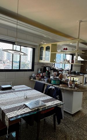 Apartamento à venda com 202m², 3 quartos e 5 vagasCozinha