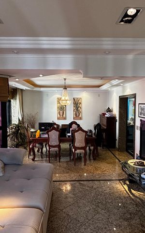 Apartamento à venda com 202m², 3 quartos e 5 vagasSala 
