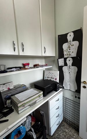 Apartamento à venda com 202m², 3 quartos e 5 vagas Escritório