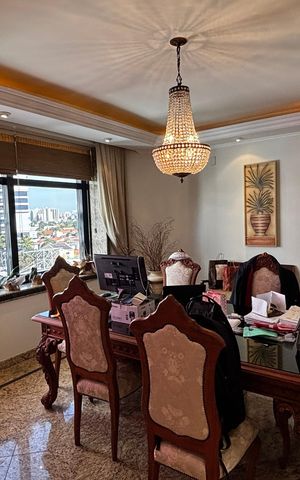 Apartamento à venda com 202m², 3 quartos e 5 vagasSala 