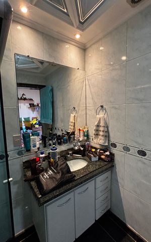 Apartamento à venda com 202m², 3 quartos e 5 vagasBanheiro da Suíte 3