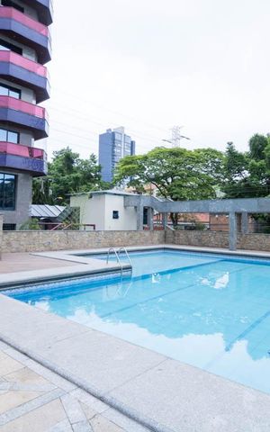Apartamento à venda com 202m², 3 quartos e 5 vagasPiscina